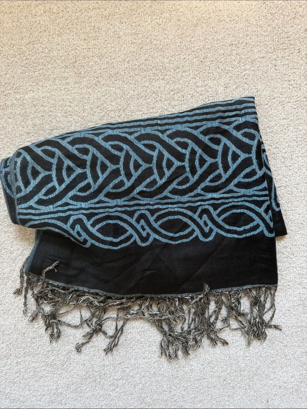 Celtic scarf blues